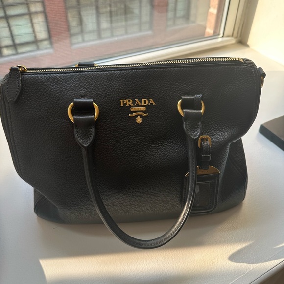 Prada medium handbag - Picture 1 of 6